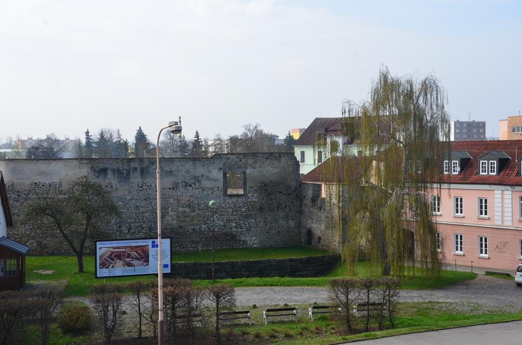 Guesthouse Zlaty Hrozen Česká Lípa Eksteriør billede