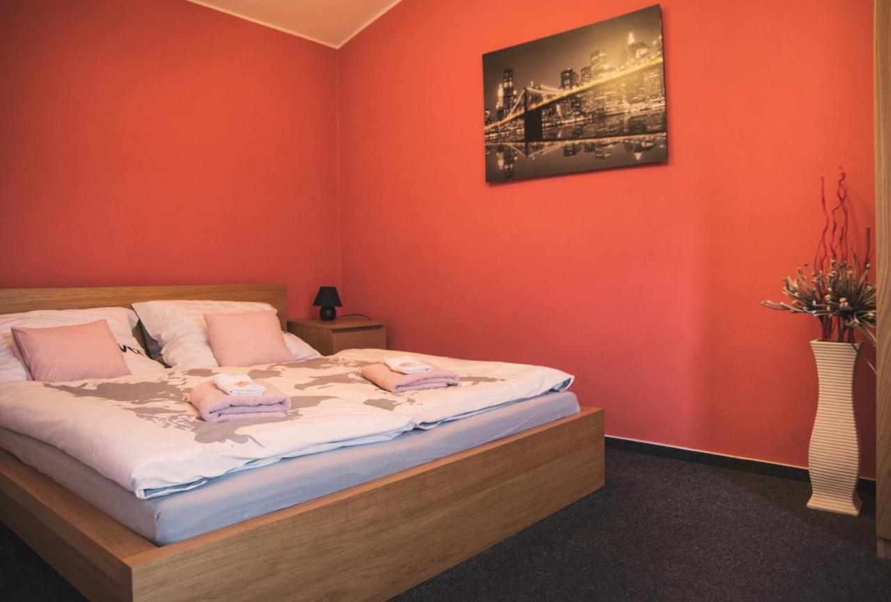 Guesthouse Zlaty Hrozen Česká Lípa Eksteriør billede